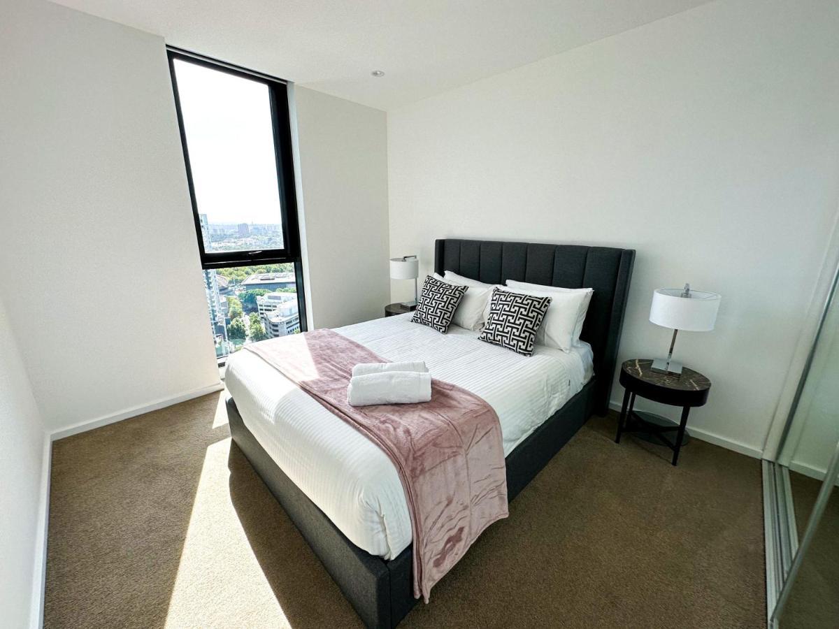 Deluxe 3 Bedroom Apartment In Southbank Melbourne Exterior photo